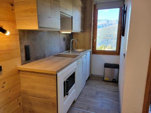 Studio rénové pour 4 pers. avec terrasse et vue montagne