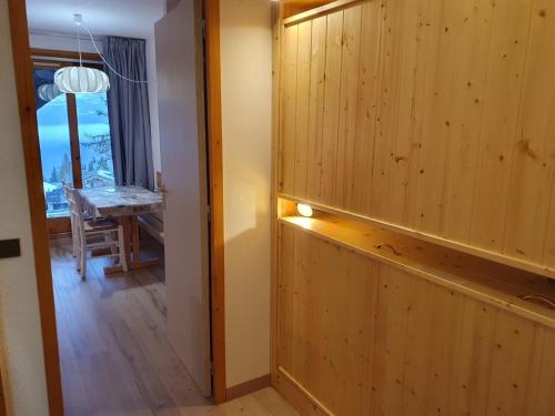 Studio rénové pour 4 pers. avec terrasse et vue montagne
