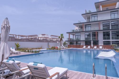 New Listing - TOP Amenities in JVC