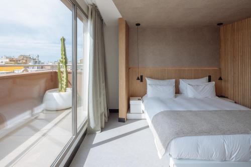 Hotel Arconte Image