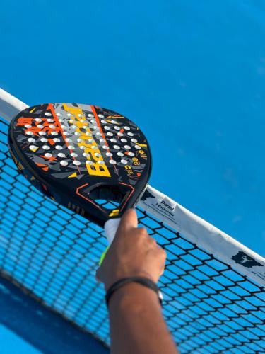Tenis dan/atau kemudahan skuasy di Encosta Azul atau berdekatan