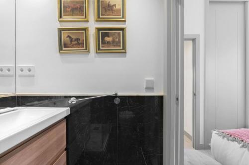 Refurbished WStylish - 3BD 2BTH - Salamanca