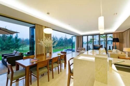 Χώρος καθιστικού στο The Ocean VILLAS & RESIDENCE DANANG