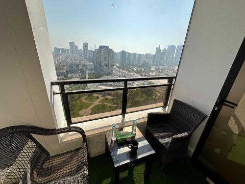 Χώρος καθιστικού στο Wonder Balcony Stay Abu Dhabi