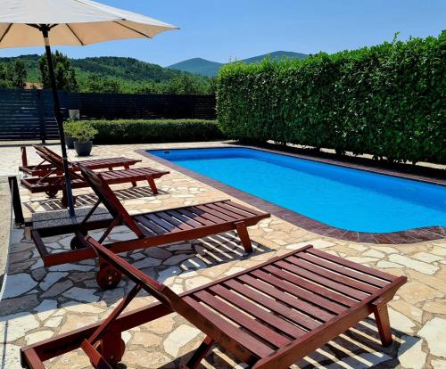 Kolam renang di atau dekat dengan Villa Sunny Haven with private pool