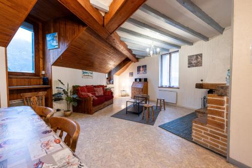 Nature l'été et ski l'hiver