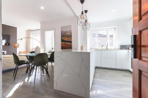Rato Prime Terrace by Homing