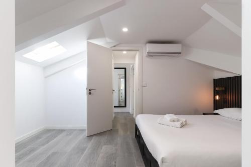 Rato Prime Terrace by Homing