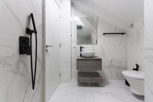 Rato Prime Terrace by Homing