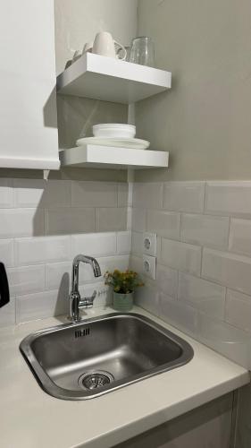 Cucina o angolo cottura di 1900 Apartments Ioannina