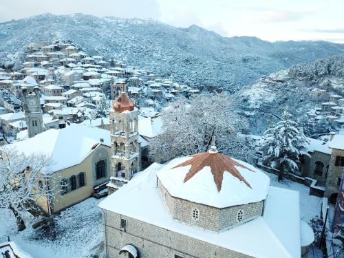 Traditional stone house - Dimitsana