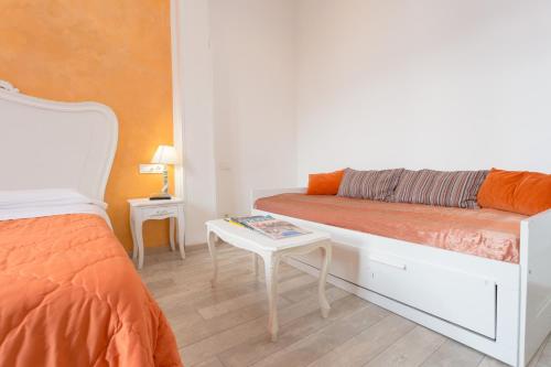 Colosseo Apartments and Rooms - Rome City Centre