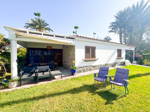 Secret Paradise retreat by CanaryScape