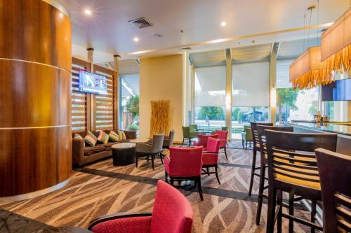 Hotel Lucerna Hermosilloにあるシーティングエリア