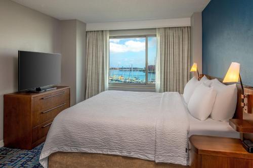 Residence Inn by Marriott Boston Harbor on Tudor Wharf Image