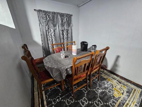 Billede fra billedgalleriet på Modern 3 Bedroom Home In Gated Community i New Amsterdam