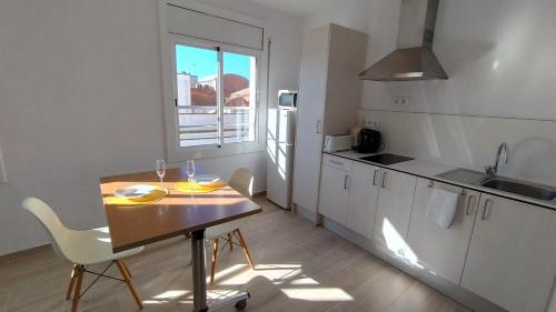 Rosesapparts Estudios & Parking