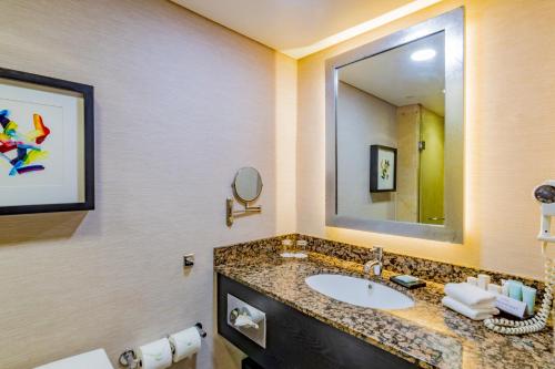 Hotel Lucerna Hermosilloにあるバスルーム