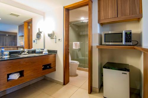 Kuchyň nebo kuchyňský kout v ubytování Hotel Lucerna Tijuana