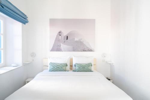 Eleanna's Cycladic Home
