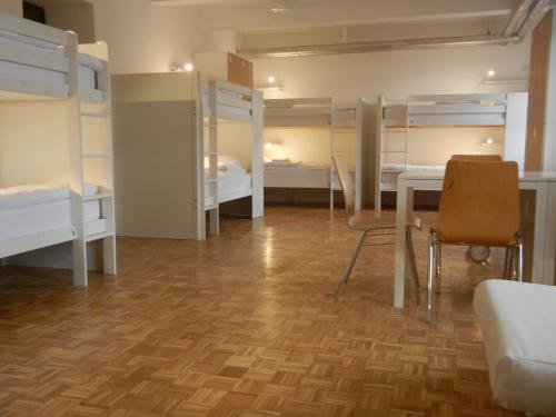 Ruang duduk di Hostel DIC