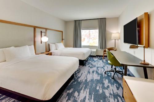 Fairfield Inn & Suites by Marriott Dallas Love Field Image