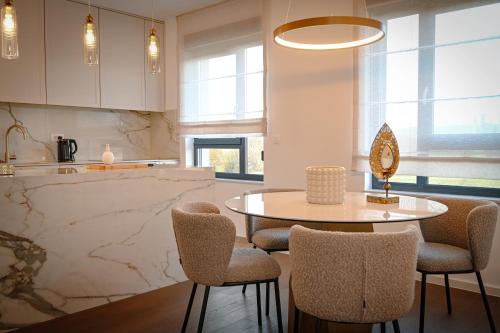 Eterna Residences