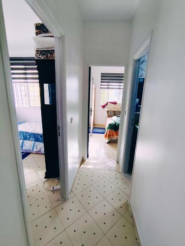 Katil atau katil-katil dalam bilik di Beautiful home in Tangier Beau Site Parking