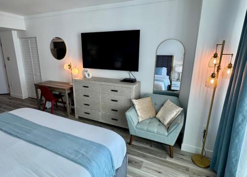 Ένα ή περισσότερα κρεβάτια σε δωμάτιο στο Balcony Ocean View ! WiFi - Pool - Gym - Parking