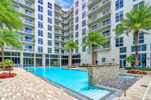 Comfort and Convenience 2BR Unit with Free Parking photo 28