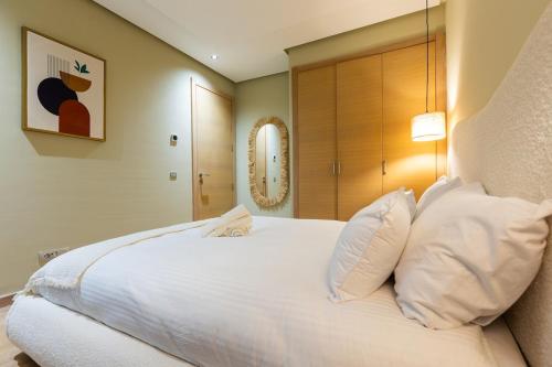 Postel nebo postele na pokoji v ubytování Modern & Chic APT Prestigia