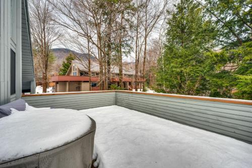 Φωτογραφία από το άλμπουμ του Pet-Friendly Loon Mountain Condo with Deck and Grill! σε Λίνκολν