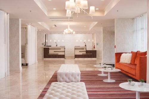 Delta Hotels by Marriott Orlando Lake Buena Vista Image