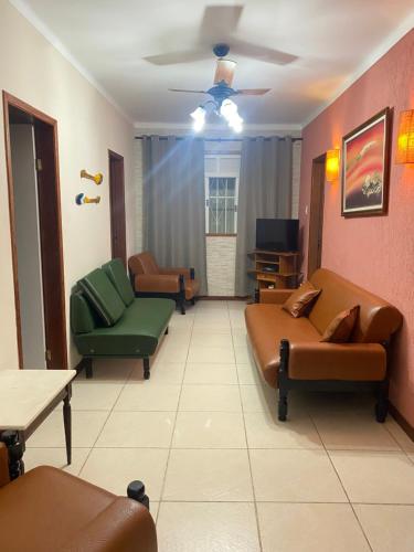 Ruang duduk di Casa praia do Forte atrás da feirinha