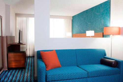 Fairfield Inn & Suites by Marriott Charlotte Uptown Image