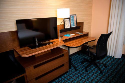 Fairfield Inn & Suites by Marriott Cincinnati Uptown/University Area Image