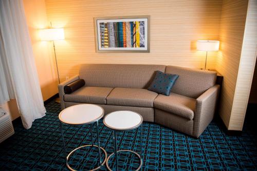 Fairfield Inn & Suites by Marriott Cincinnati Uptown/University Area Image