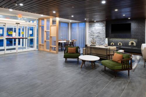 Fairfield Inn & Suites by Marriott Charlotte University Research Park Image