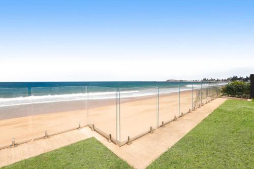 Gallery image of Absolute Beachfront Luxury in Narrabeen in Narrabeen