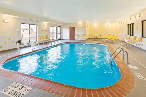 a large swimming pool in a hotel room at Fairfield Inn & Suites Lexington Keeneland Airport in Lexington