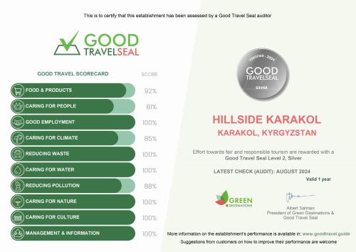 Сертификат, награда, вывеска или другой документ, выставленный в Hillside Karakol B&B