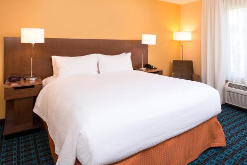 Fairfield Inn Orlando Airport Image