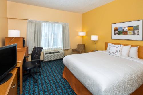 Fairfield Inn & Suites by Marriott San Antonio Airport/North Star Mall Image