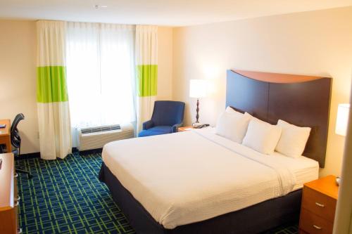 Fairfield Inn & Suites by Marriott San Antonio North/Stone Oak Image