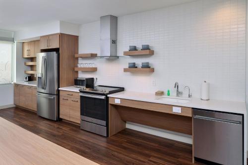 Element North Kansas City Image