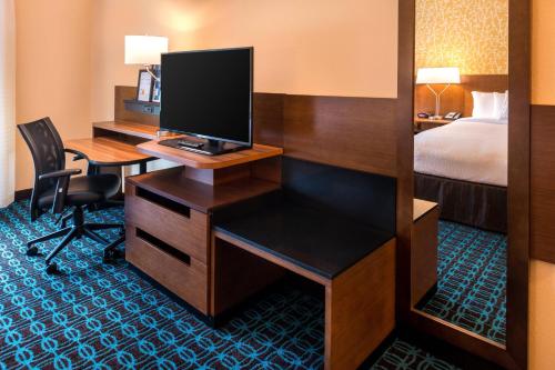 Fairfield Inn & Suites by Marriott Orlando East/UCF Area Image