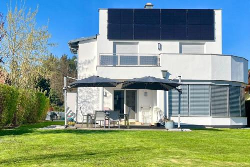 Φωτογραφία από το άλμπουμ του Traumhaftes Einfamilien Haus σε Schadendorf