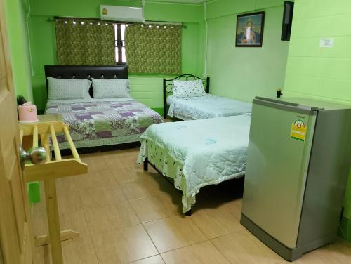 Postel nebo postele na pokoji v ubytování Your Home