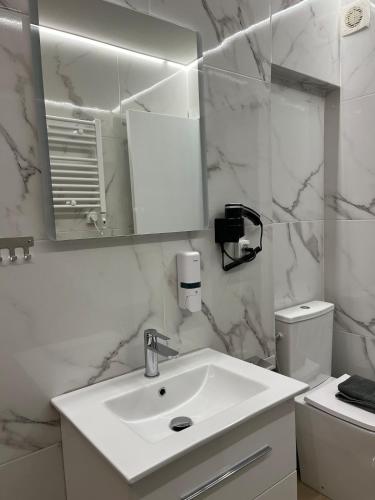 Agora Central Suites