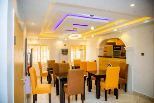 Fotografie z fotogalerie ubytování Kay's Place Luxury Apartment v destinaci Oshogbo